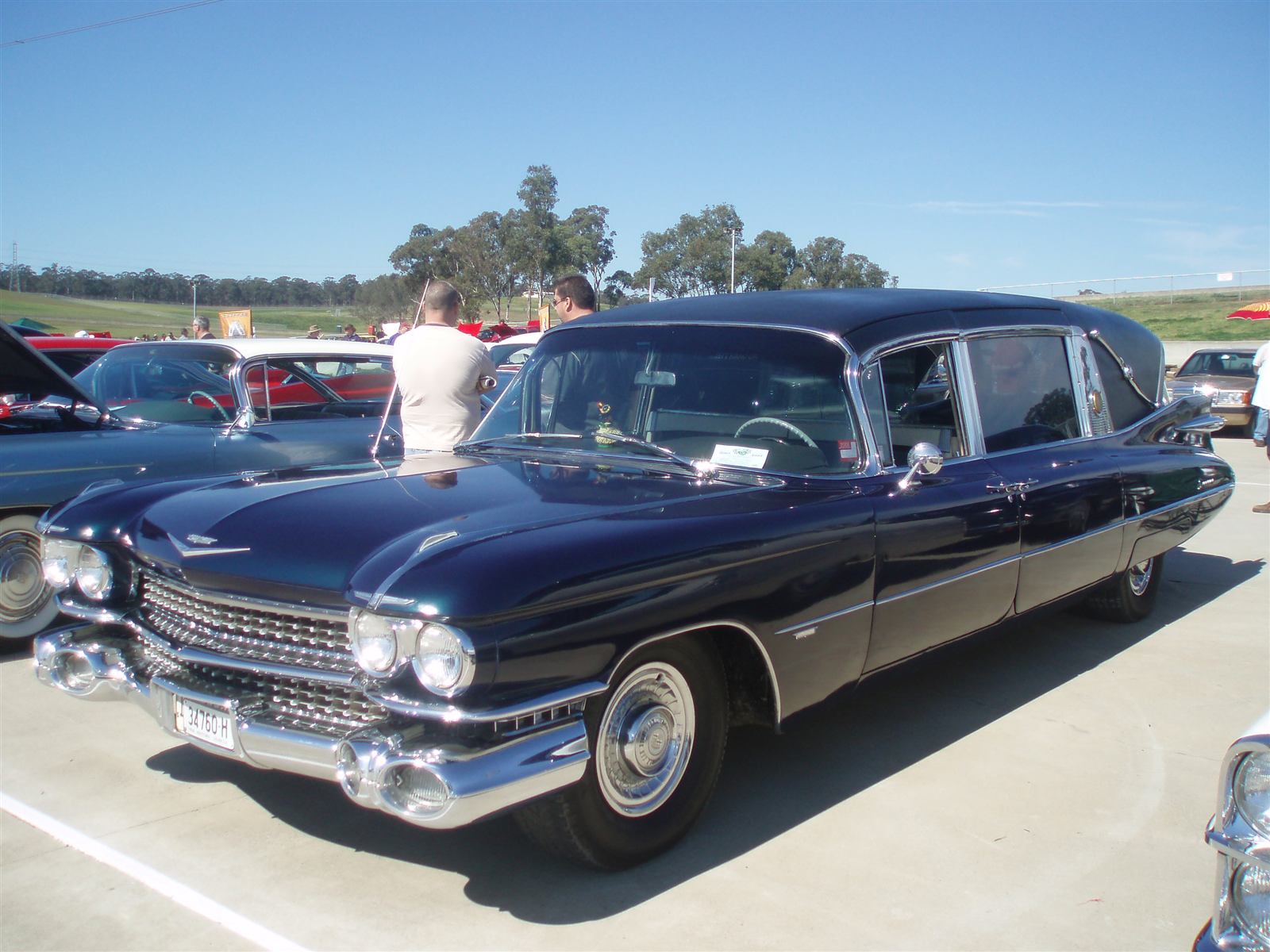 Cadillac clásico, base del Ecto-1 de Los Cazafantasmas